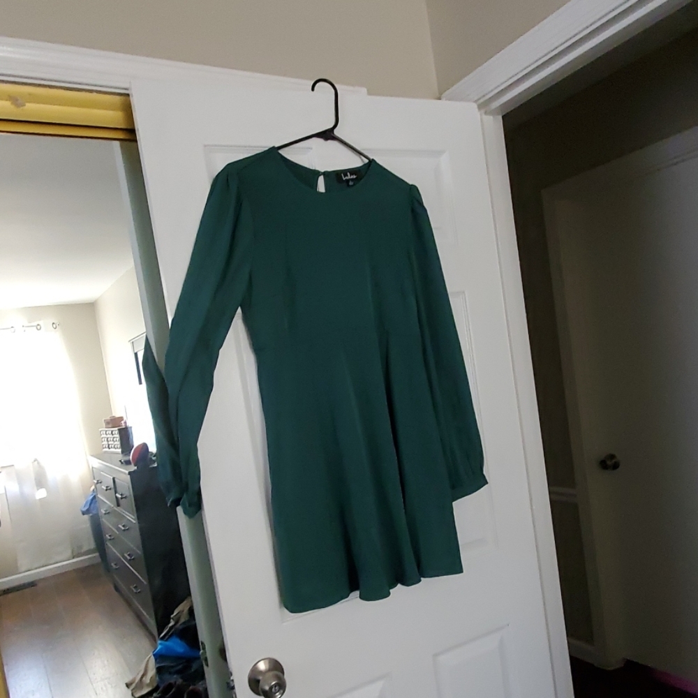 Dress - Picture 2 of 2